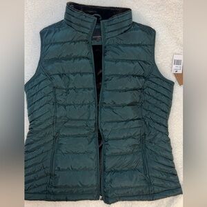 NWT Weatherproof Vest with Plush Lining